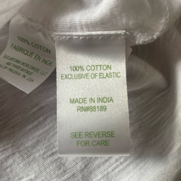 Lilly Pulitzer Essie white v-neck tank top with gold buttons, size XS - Picture 6 of 9